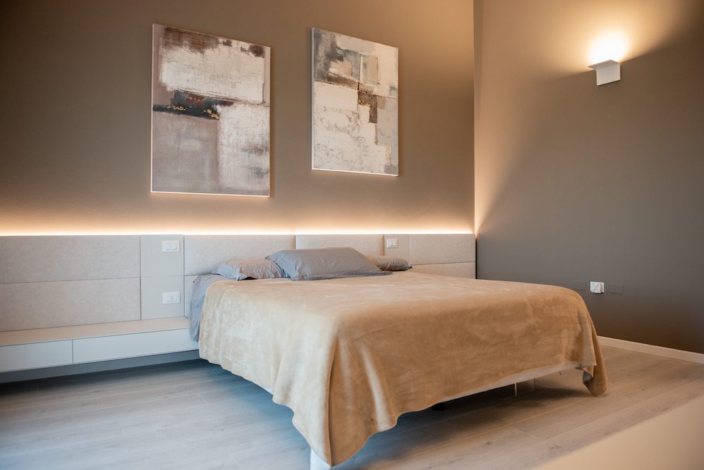 mobili-camera-da-letto-elegante-arredamento-san-bonifacio-arredamenti-tosini